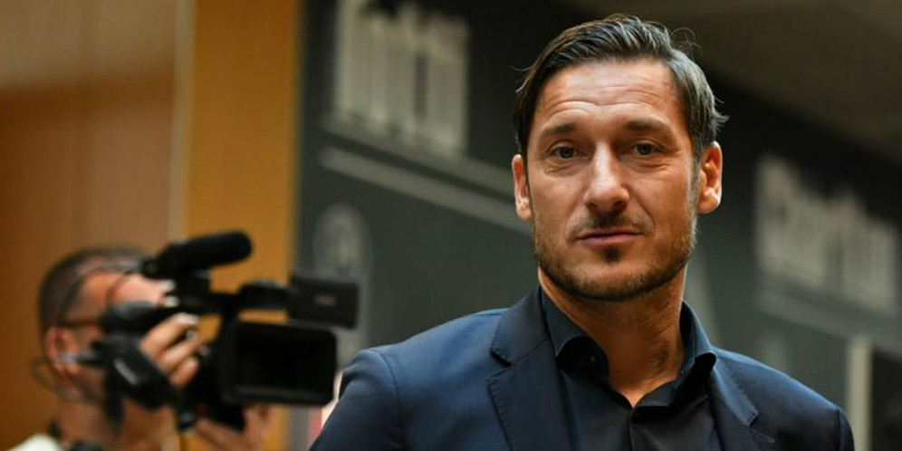 Totti: Barca Takut Lawan Roma thumbnail